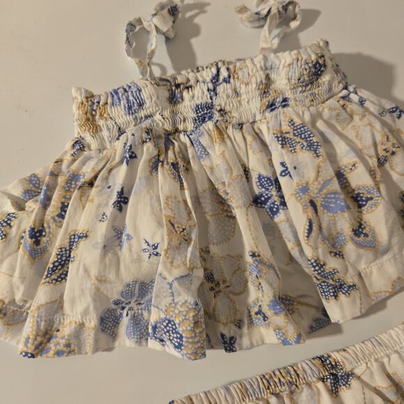 Baby Gap Smocked Floral Outfit 12-18mos. - Picture 2 of 4